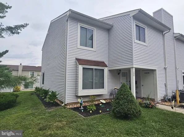 299 Ivy Ct, Marlton, NJ 08053