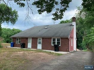 102 Forest Ave #100, Paramus, NJ 07652