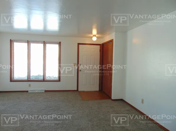 2058 August St, Green Bay, WI 54302