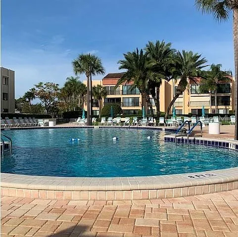 800 S Gulfview Blvd #302 — Photo 35