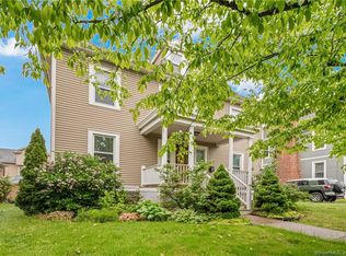 394 High St, Middletown, CT 06457