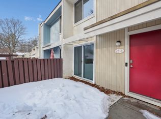 2316 Southgate Sq, Reston, VA 20191