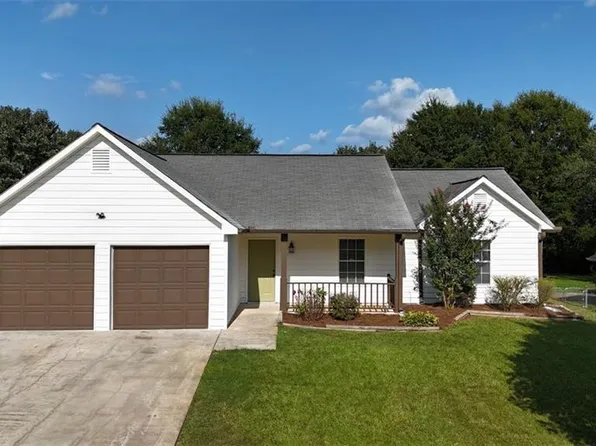 5748 Meadow Ln, Rex, GA 30273