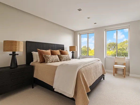 167 Perry Street image 12 of 19