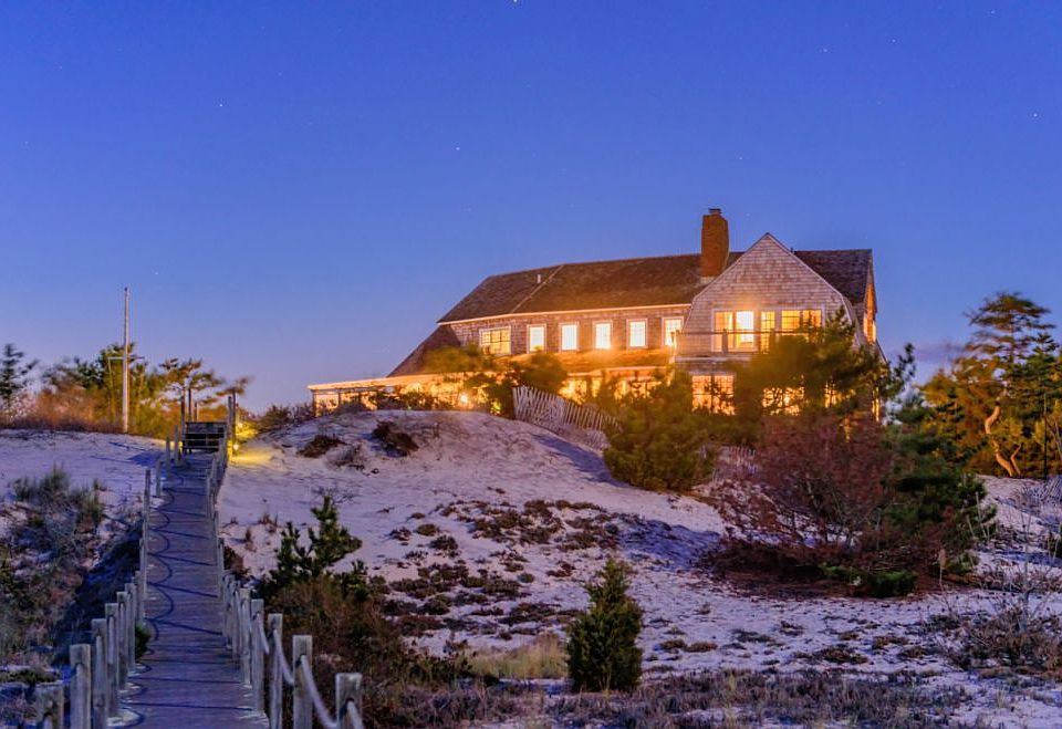 2040 Meadow Ln, Southampton, NY 11968 Zillow