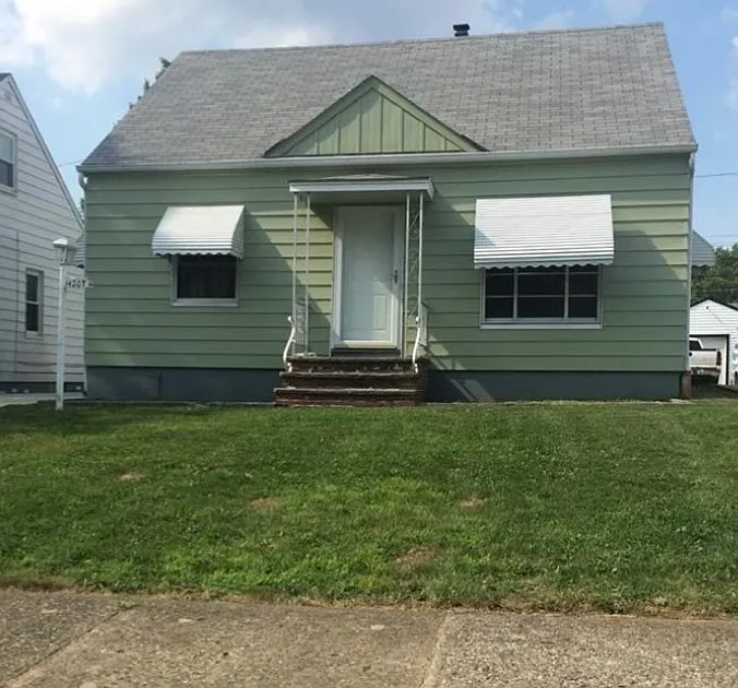 14207 Tabor Ave