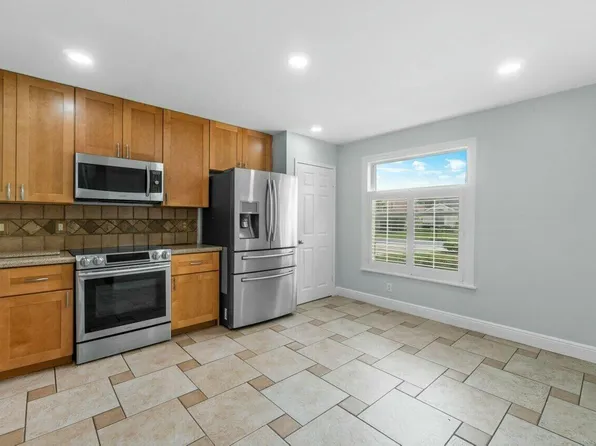 12628 White Coral Drive, Wellington, FL 33414