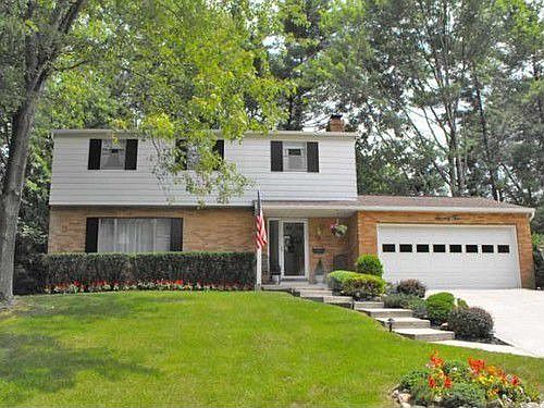 1st image of 72 Hillcrest Dr
