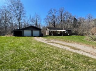 5447 Rensselear Dr, Lapeer, MI