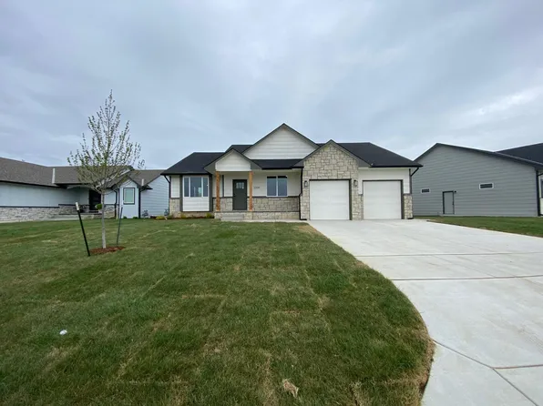 2204 S Chateau St, Wichita, KS 67207