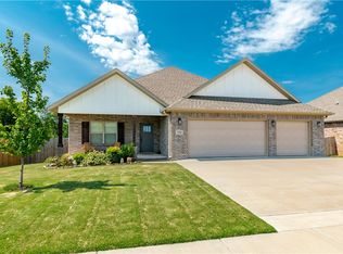 115 W Pitts St, Farmington, AR 72730