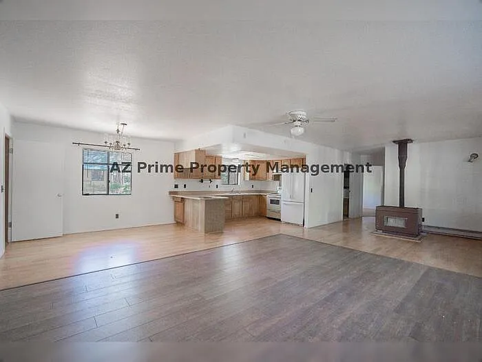 5383 Glenwood Ln — Photo 7