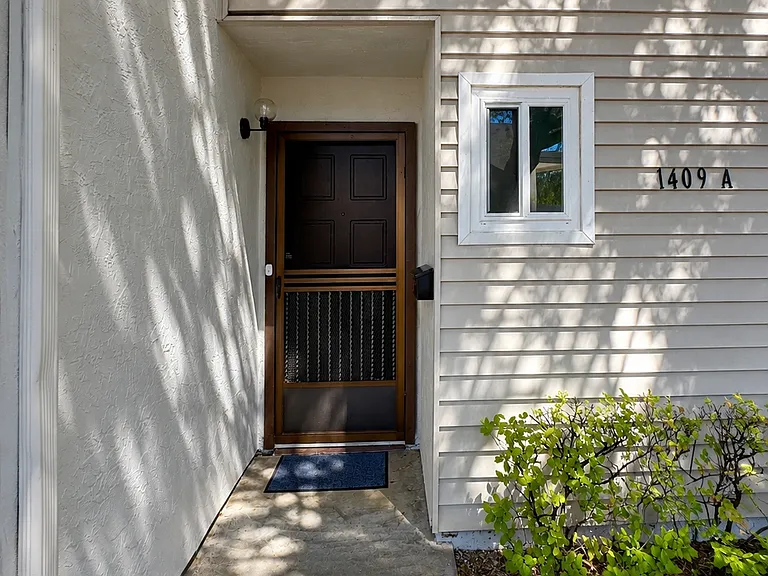 1409 Bel Air Dr #A — Photo 3