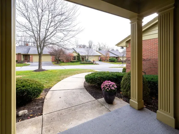 2820 Windpump Rd, Fort Wayne, IN 46804