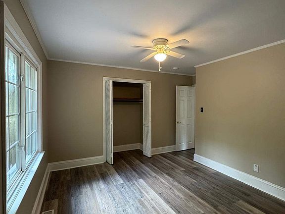 4th image of 4504 Cameron Rd
