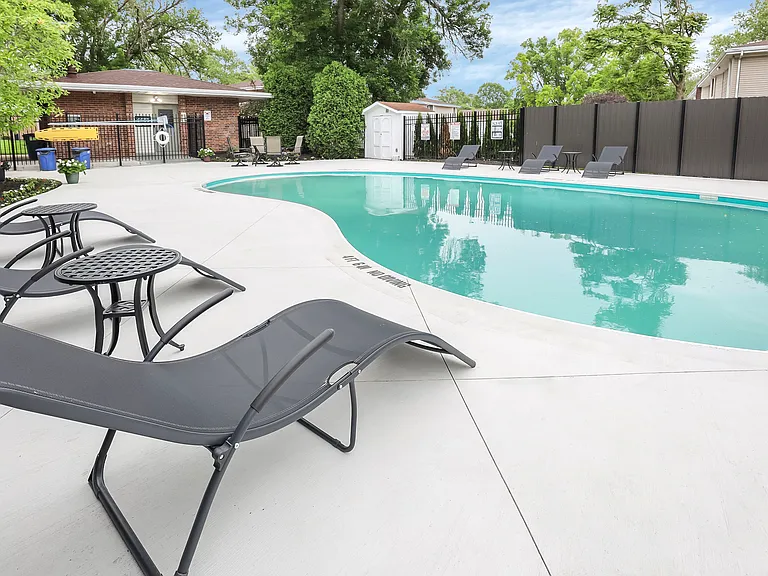 1289 Rental Condo Community — Photo 25
