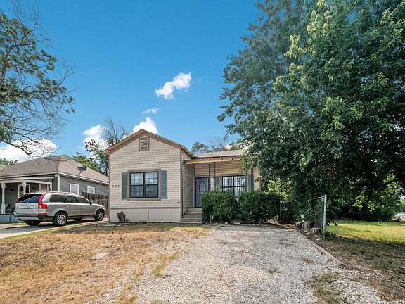 2nd image of 652 N SAN IGNACIO AVE