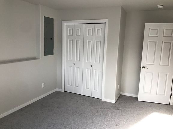 5th image of 305 Torontos Ct #B