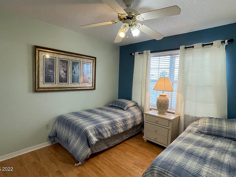 1425 Malibu Cir NE #111 — Photo 41