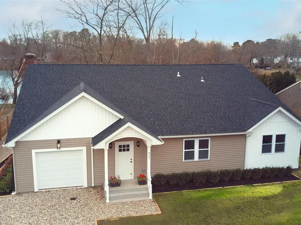 911 Ostrander Avenue, Riverhead, NY 11901