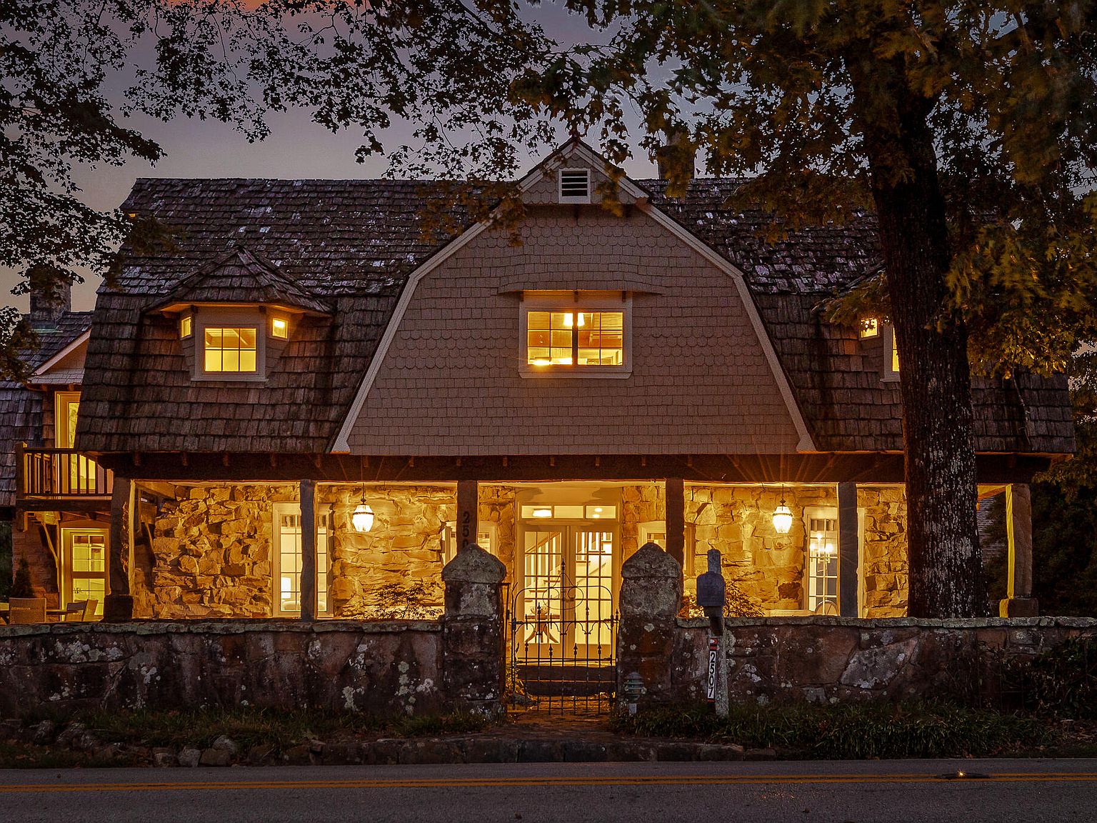 2507 E Brow Rd, Signal Mountain, TN 37377 MLS 1379700 Zillow