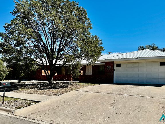 2nd image of 605 Estrellita Dr