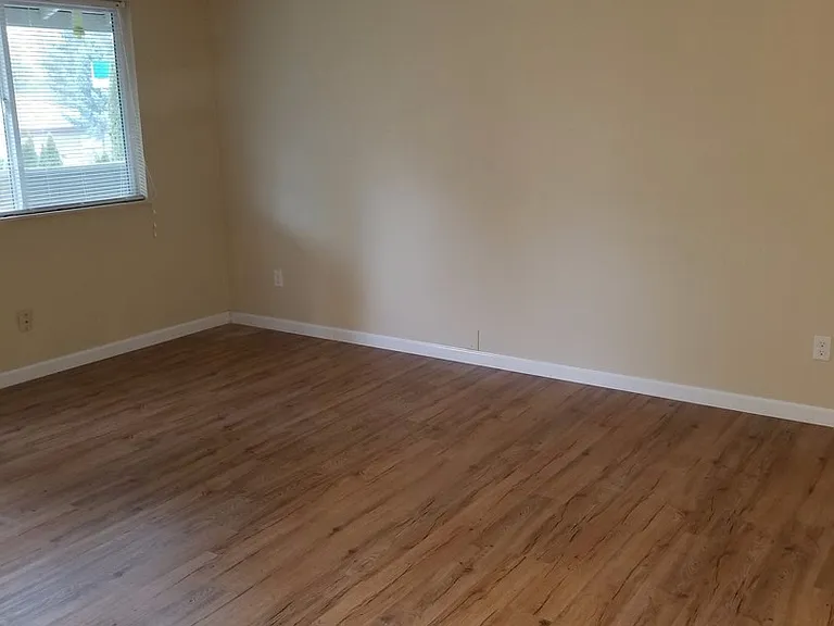 Meadow Creek Apartments — Photo 26