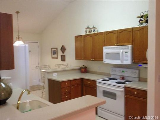 5th image of 2725 Windsor Chase Dr
