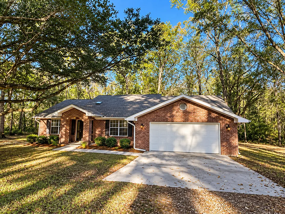2733 Masterson Ln