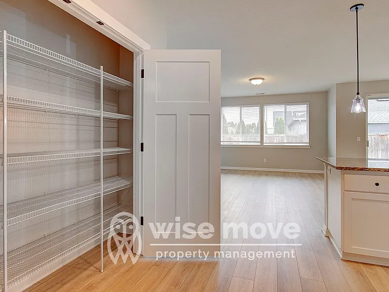 811 SW 4th Ave — Photo 16
