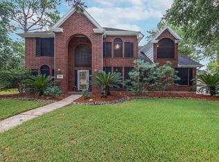 2315 Evergreen Dr, Pearland, TX 77581