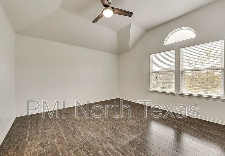 2992 Brianna Dr — Photo 12