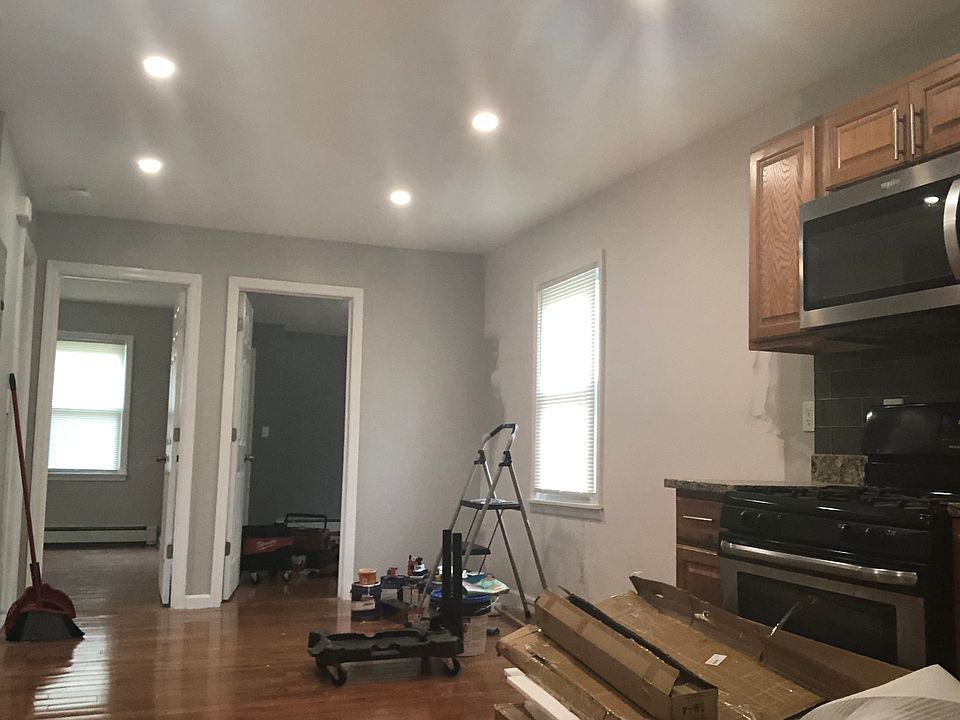 1st image of 551 S 9th Ave #1