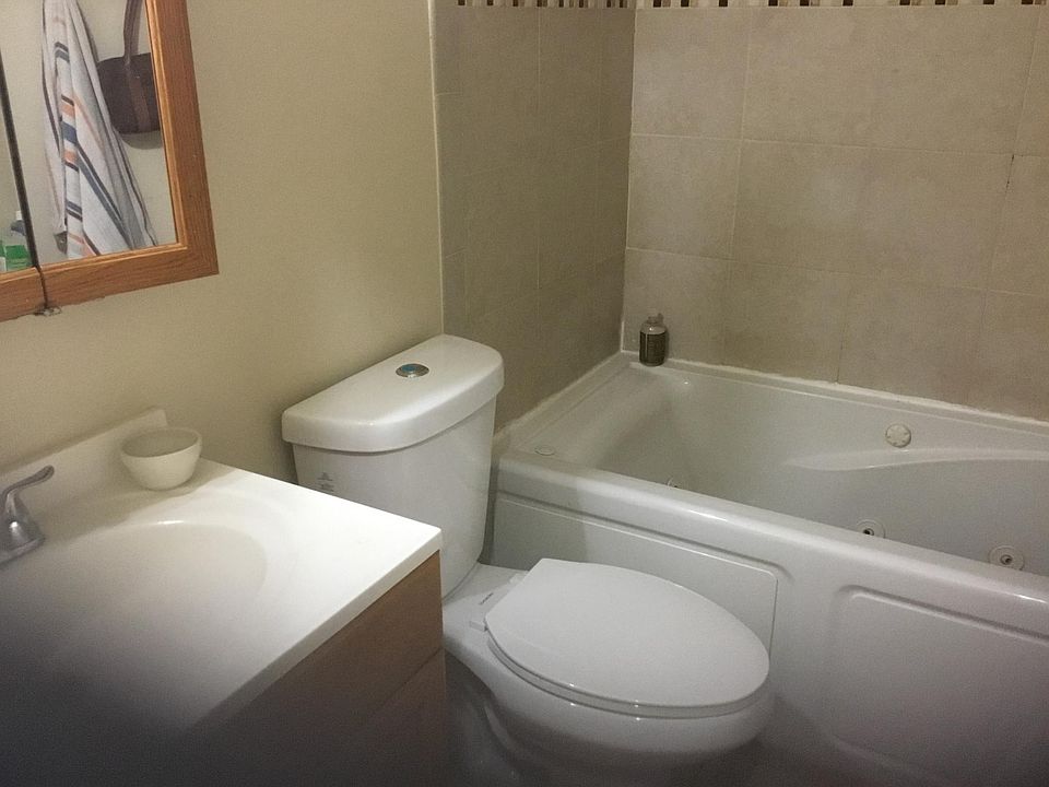 Jetted tub in Master Suite