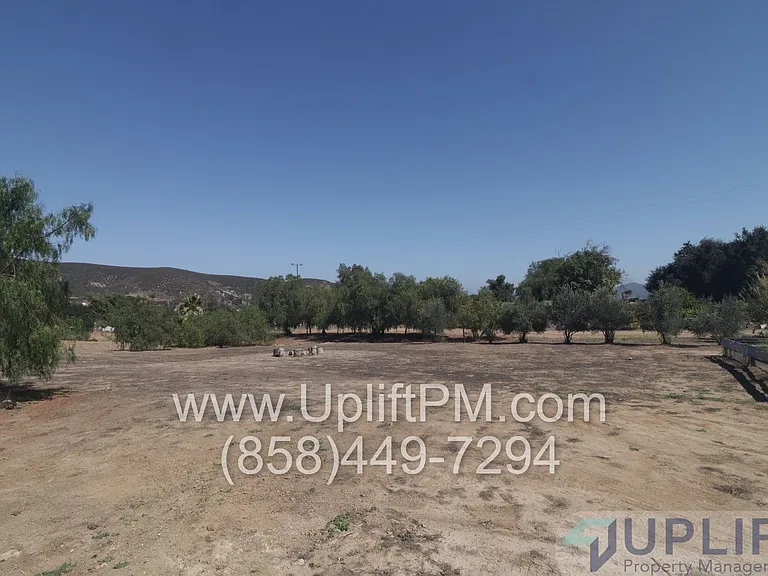 22845 Vista Ramona Rd — Photo 15