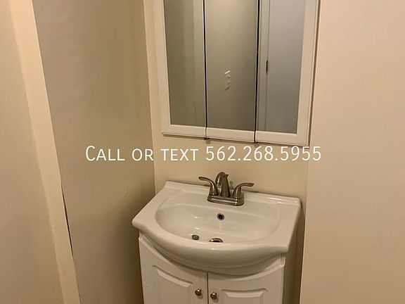 5th image of 1121 E 89th St