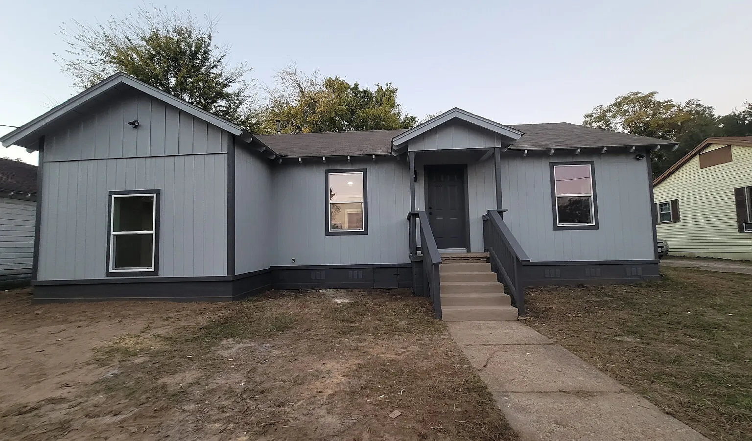 3 bed, 1.0 bath, $1,325 — Photo 2