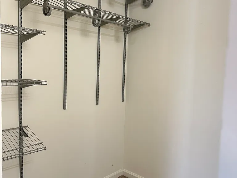 1328 Acorn Ridge Ct — Photo 9