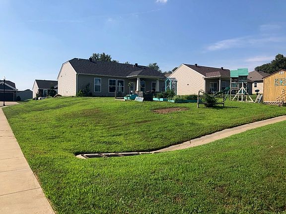 5th image of 2125 Meadowhill Ln