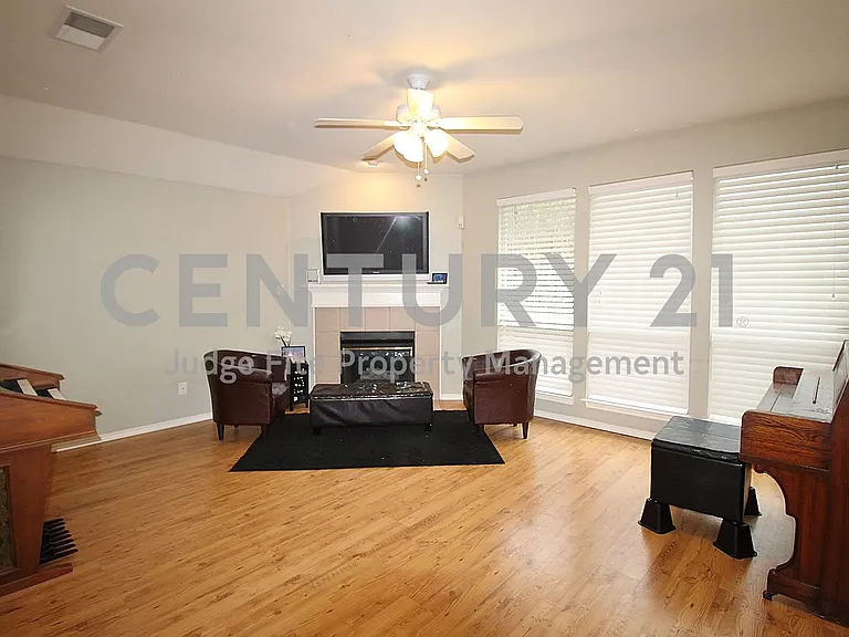 4228 Boulder Park Dr — Photo 3