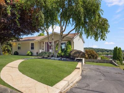2 Vera St, Smithfield, RI, 02920