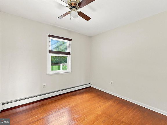 4th image of 2850 Thompson Rd