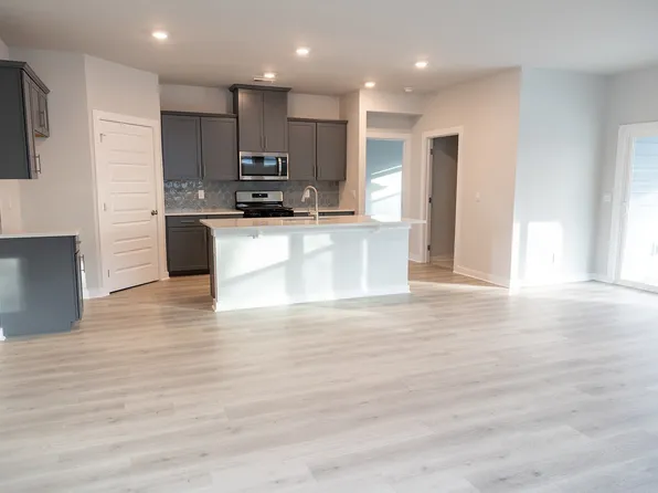 5185 S Synergy Way, Gallatin, TN 37066