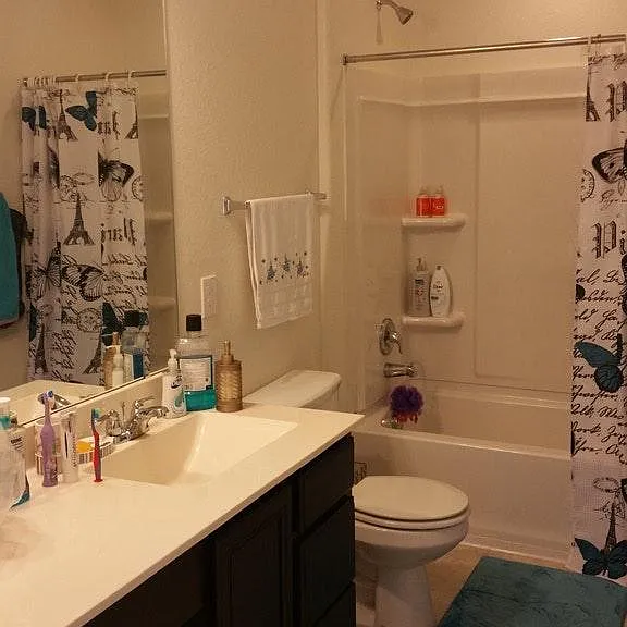 401 Ruby Ritz #401 — Photo 17