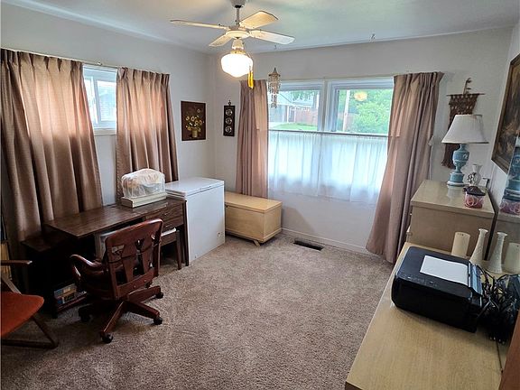2nd image of 808 Hollendale Dr