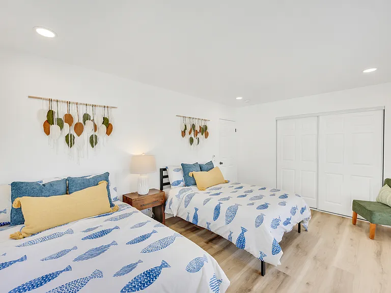 348 Molino Ave — Photo 30