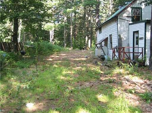 2nd image of 190 Lakeshore Dr