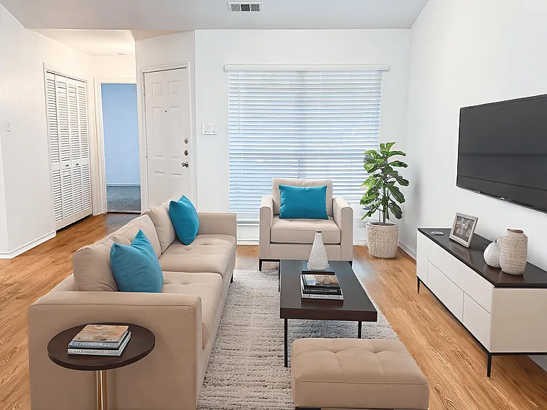 Residences at Bear Creek — Photo 4