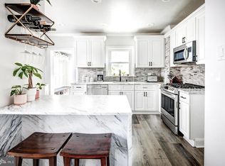 53 Grove Ave, Devon, PA 19333