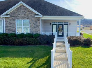 102 Candlewick Ct, Frostburg, MD